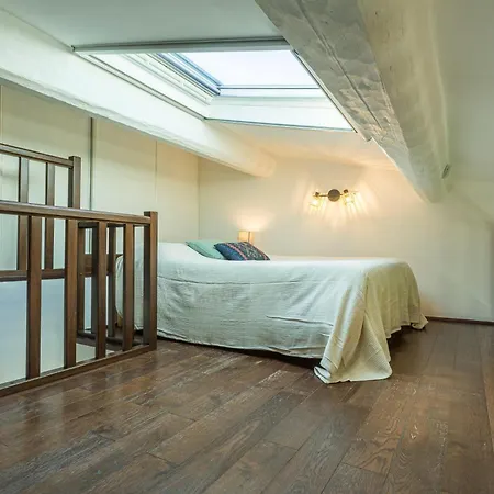 Vieil Duplex Lumineux Vue Imprenable - Climatise Lägenhet *