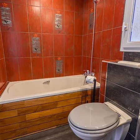 Vieil Duplex Lumineux Vue Imprenable - Climatise Apartment