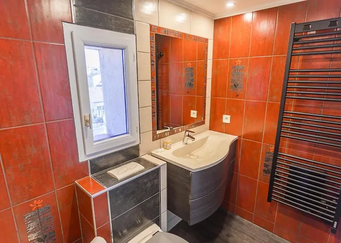 Vieil Duplex Lumineux Vue Imprenable - Climatise *